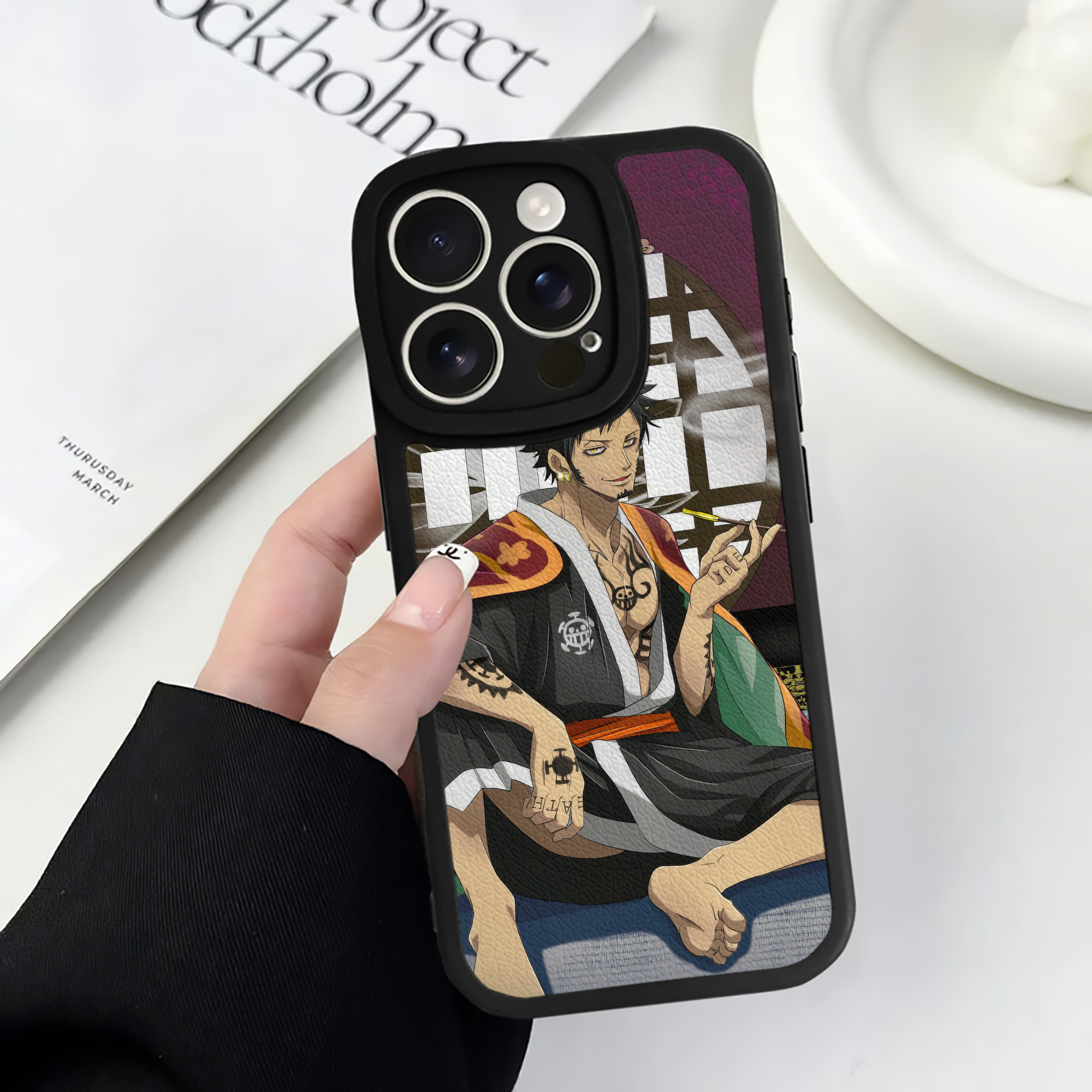 （画像用） ワンピース ONE PIECE 【iPhone 16シリーズ対応】シリコンスマホケース（レザー調） 材質：シリコン